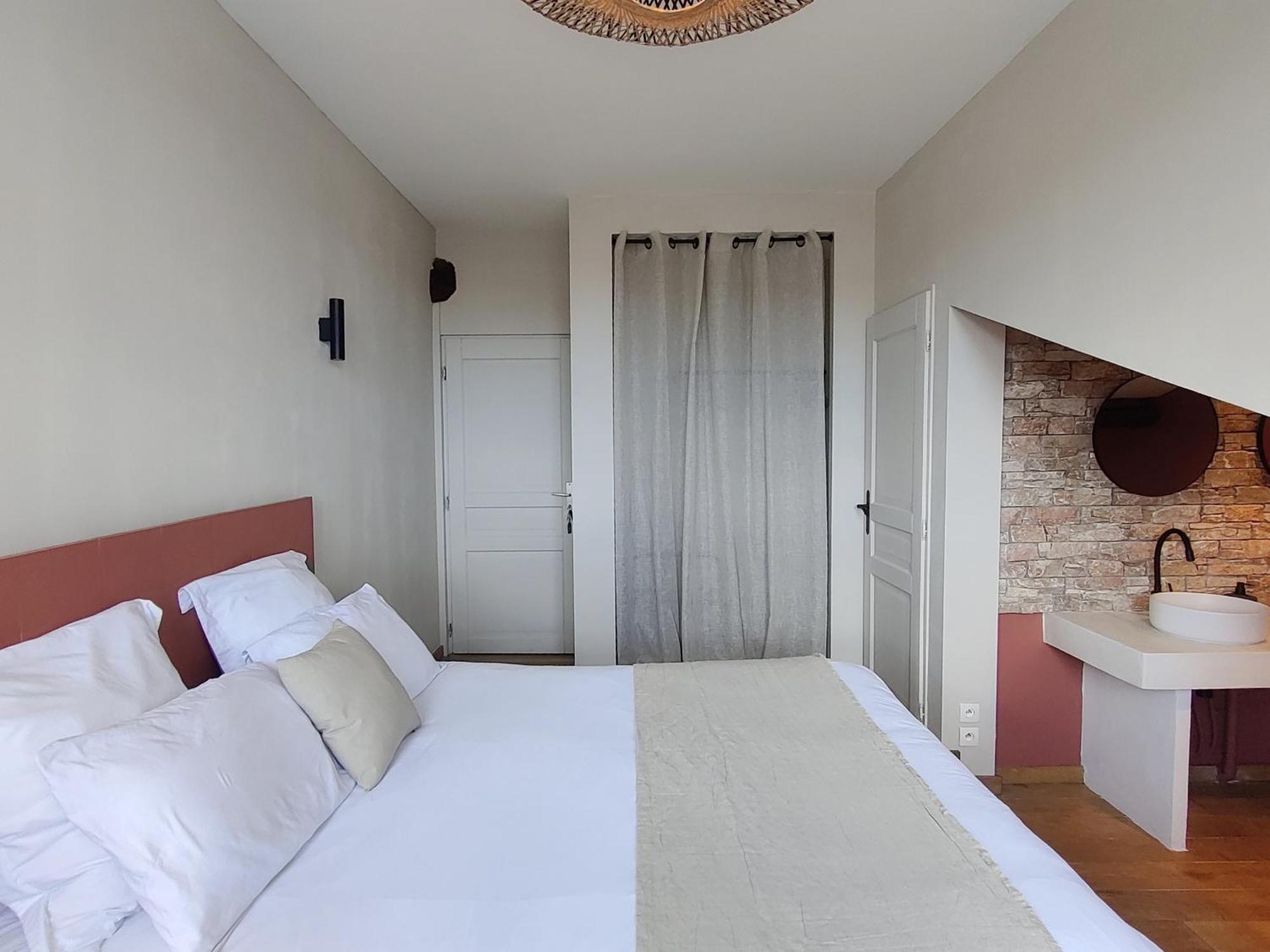 Chambres D'Hotes - Bed And Breakfast Les Palmiers Mèze Szoba fotó